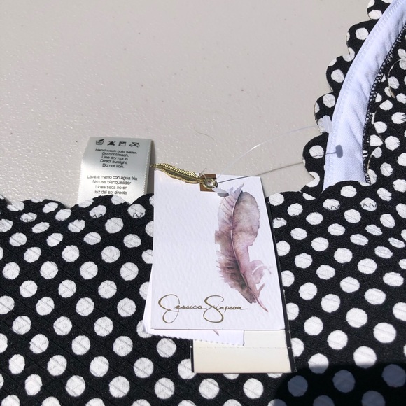 NWT Jessica Simpson Swimsuit Bathing Suit Bikini Top Textured Polka Dot L - Picture 9 of 10
